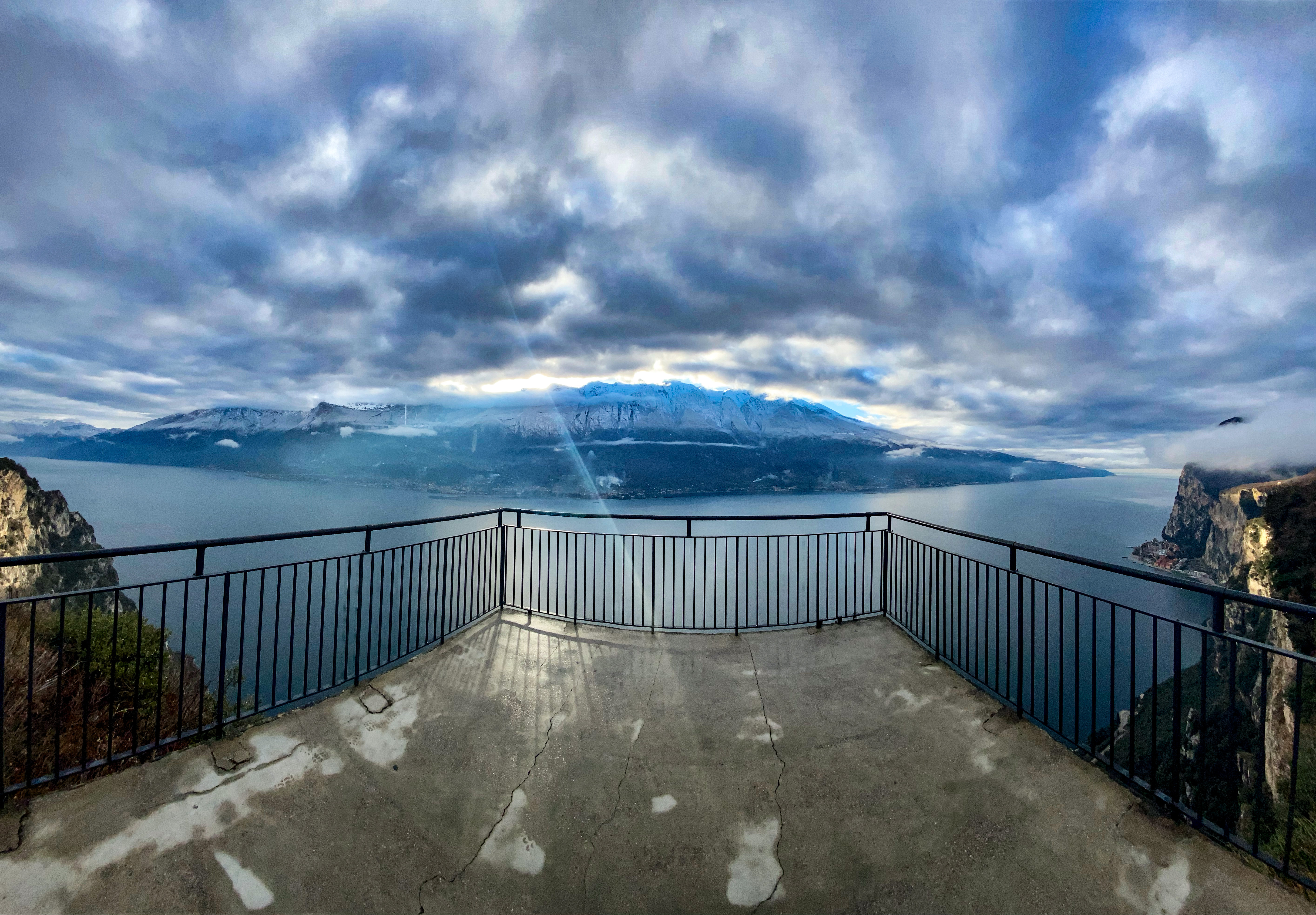 Vista panoramica sul Lago di Garda